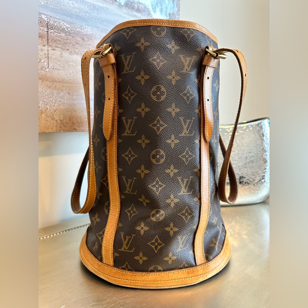 Louis Vuitton Grand Bucket Shoulder Bag, GM